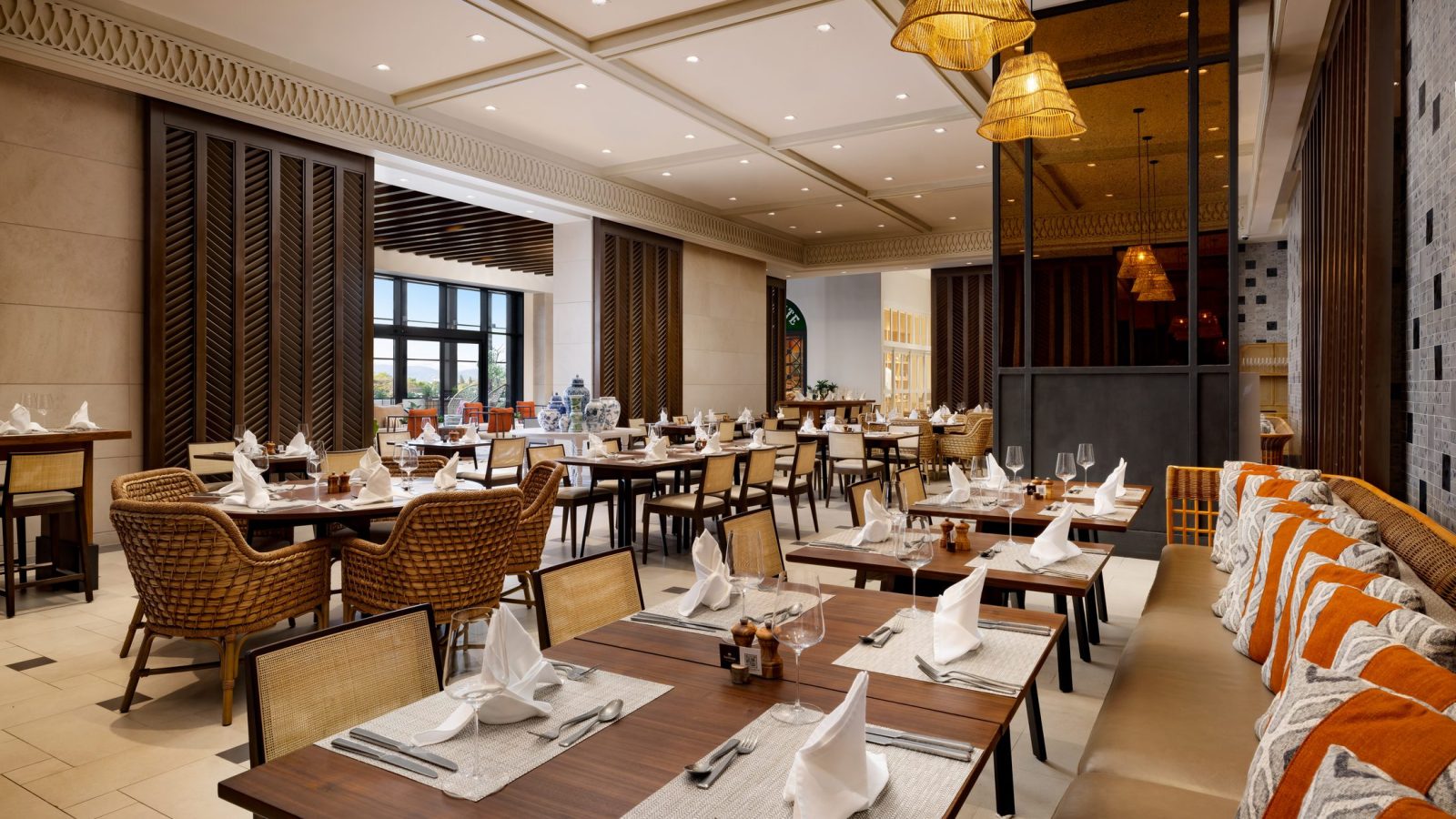 Hotel Santiago — Hilton Curio Collection