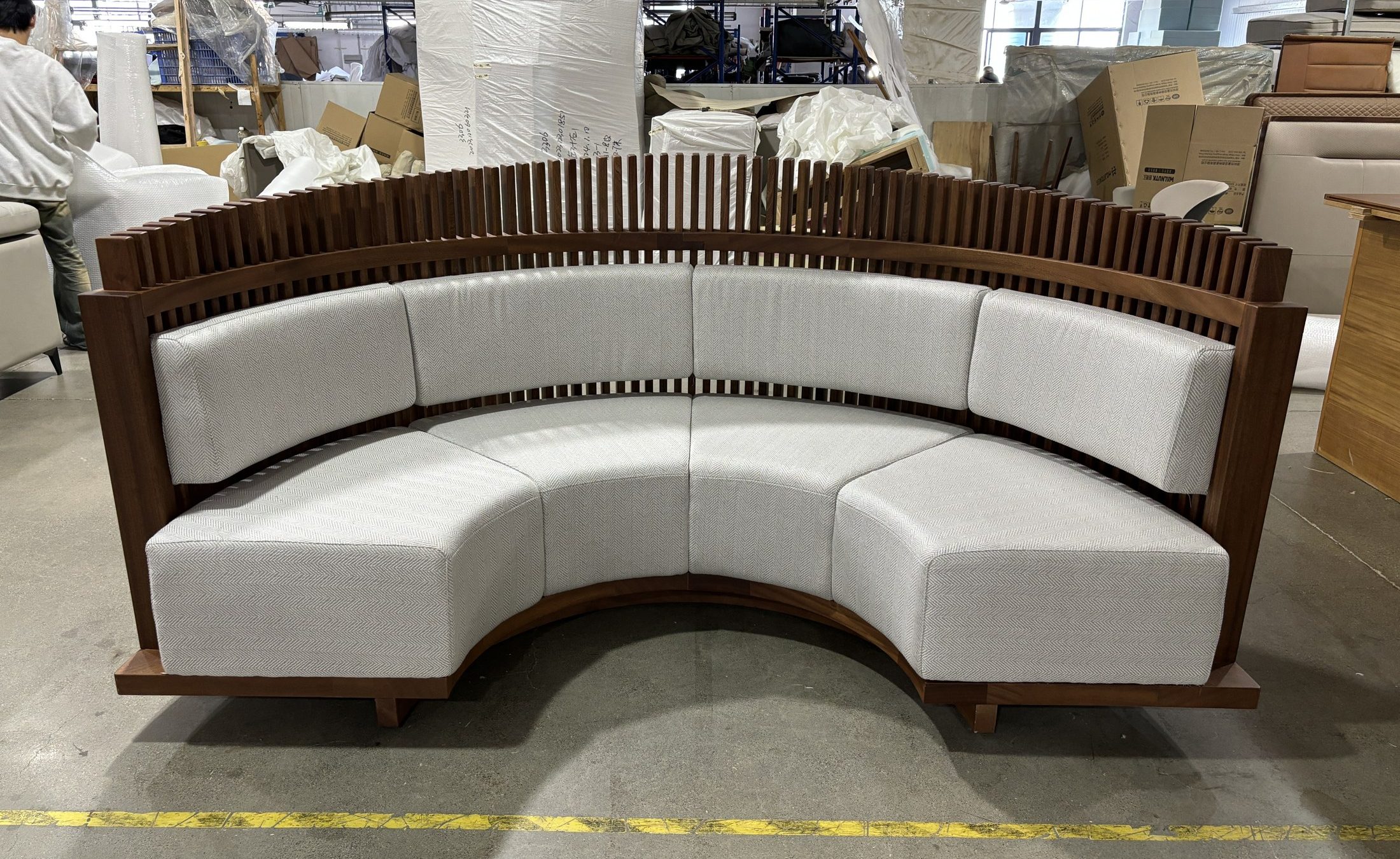 Arc Curved Banquette